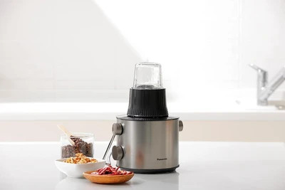 آبمیوه گیری پاناسونیک مدل MJ-CB800 ظرفیت ۱.۵ لیتر سه کاره ۲ سرعته